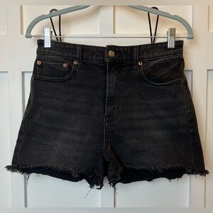 American Eagle Size 4 High Rise 90s Boyfriend Jean Shorts Black Festival Frayed